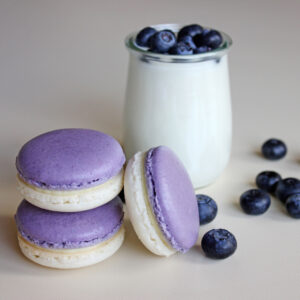 Jogurta un melleņu macarons