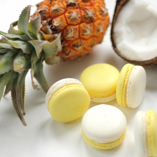 ananasu-kokosriekstu-macarons
